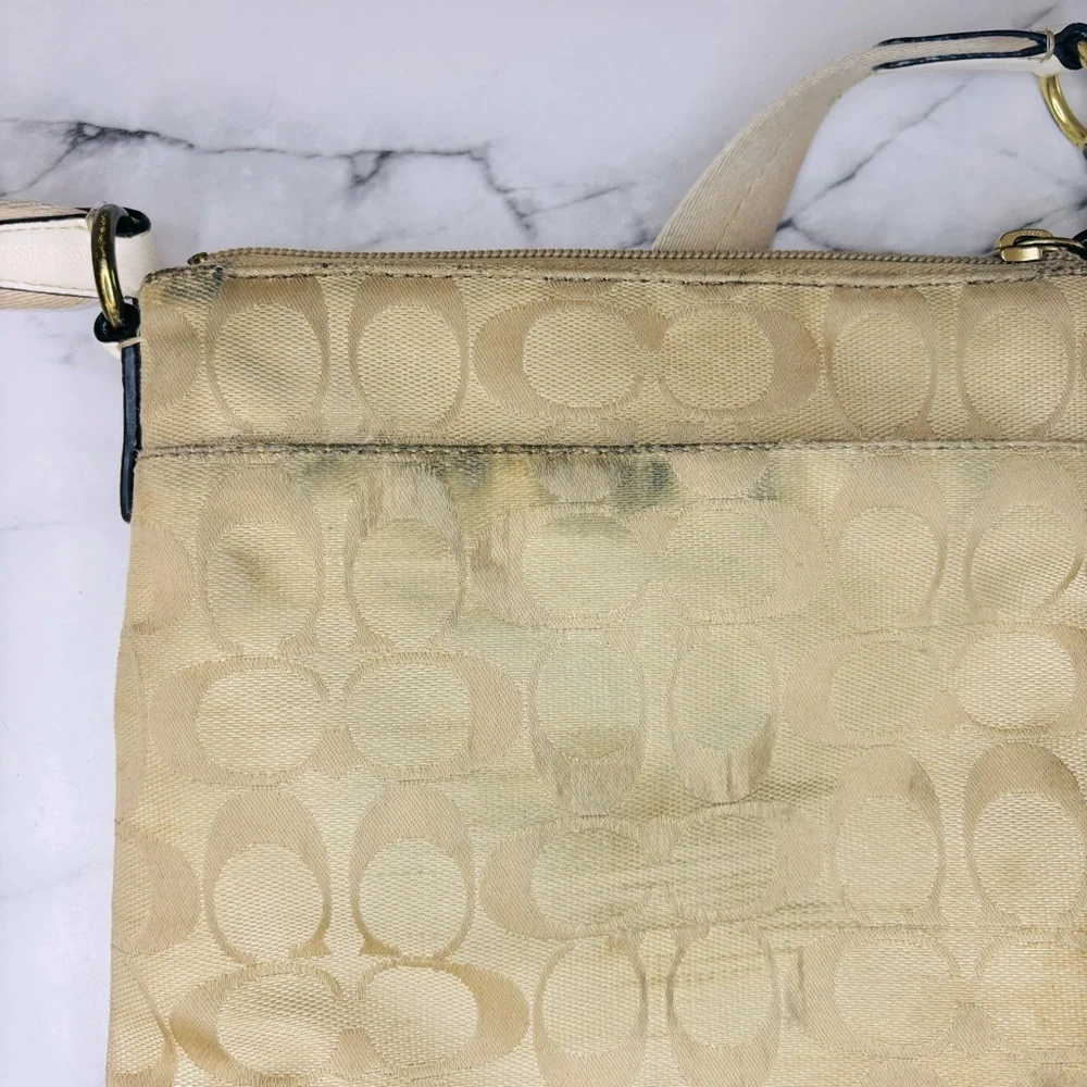 Coach Beige Crossbody‎ Bag